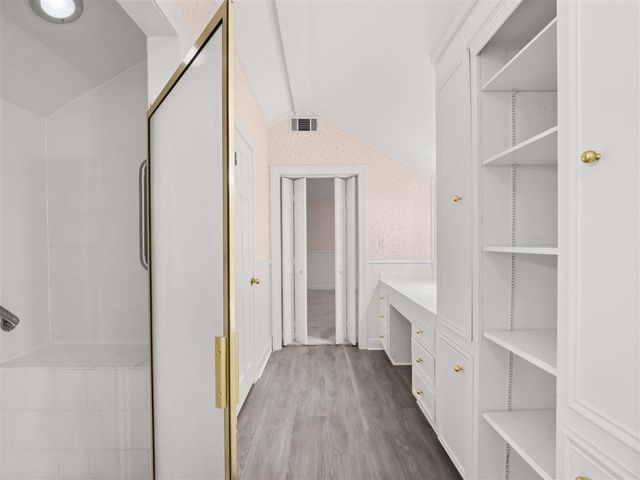 203 Country Club Lane, Leesville, LA 71446