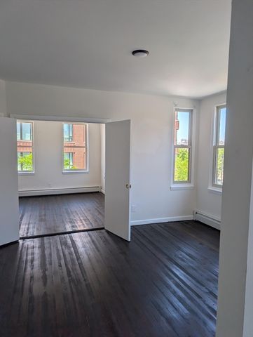 151 Charles 2, Boston, MA 02114