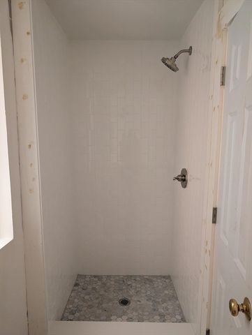 151 Charles 2, Boston, MA 02114