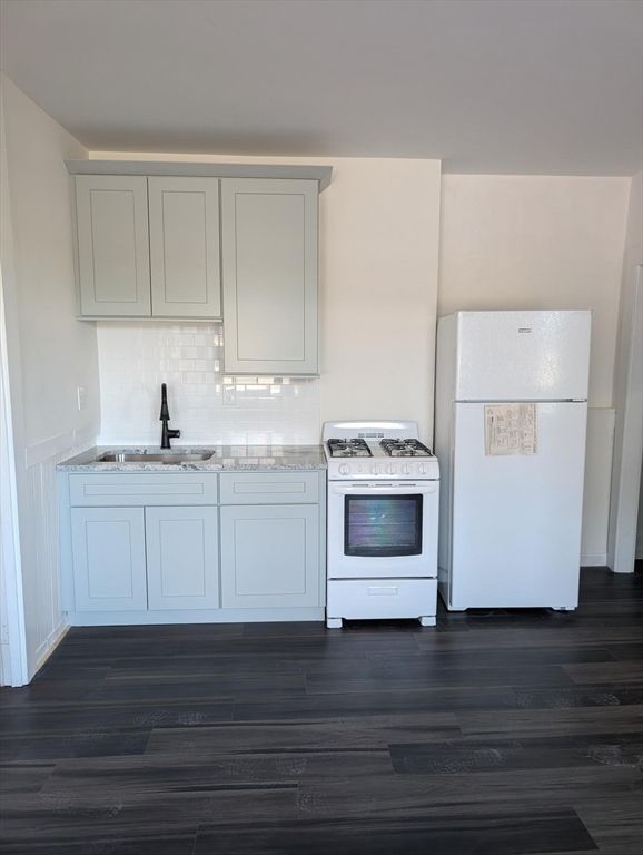 151 Charles 2, Boston, MA 02114