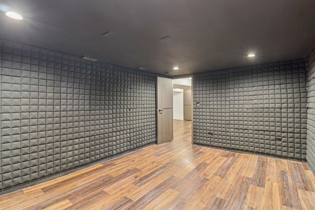 1509 Center Street, Des Plaines, IL 60018