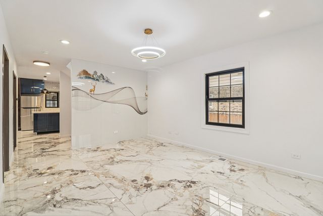 1509 Center Street, Des Plaines, IL 60018