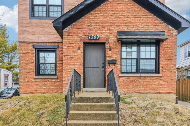 1509 Center Street, Des Plaines, IL 60018