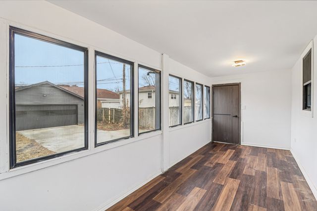 1509 Center Street, Des Plaines, IL 60018