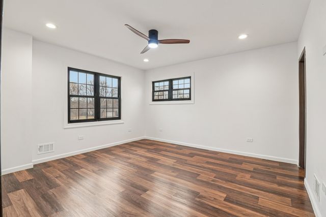 1509 Center Street, Des Plaines, IL 60018