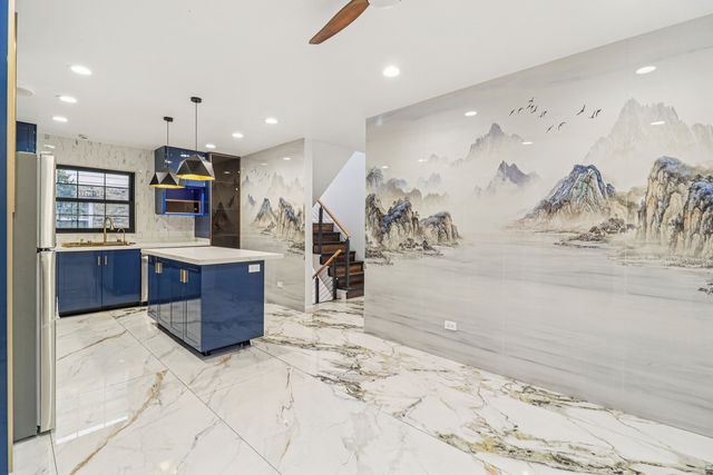 1509 Center Street, Des Plaines, IL 60018