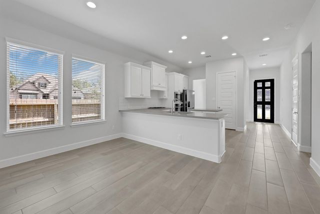 15835 Bird Of Paradise Drive, Conroe, TX 77302