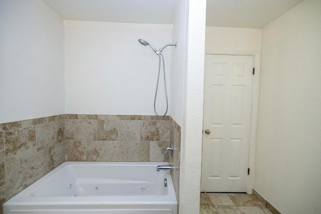 2313 Calcagno St, Ceres, CA 95307