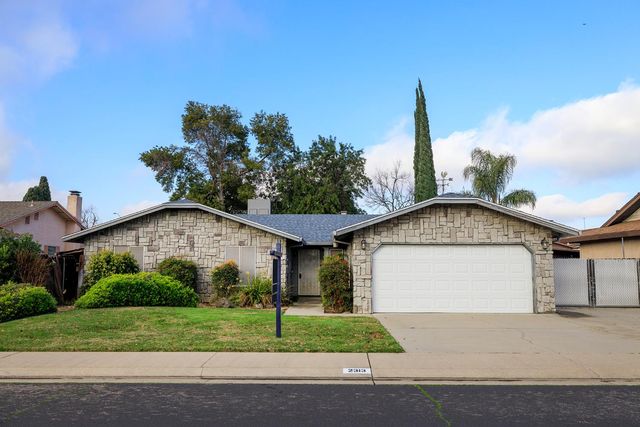 2313 Calcagno St, Ceres, CA 95307