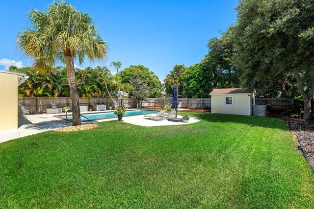141 Date Palm Drive, Lake Park, FL 33403