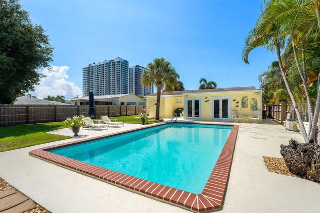 141 Date Palm Drive, Lake Park, FL 33403