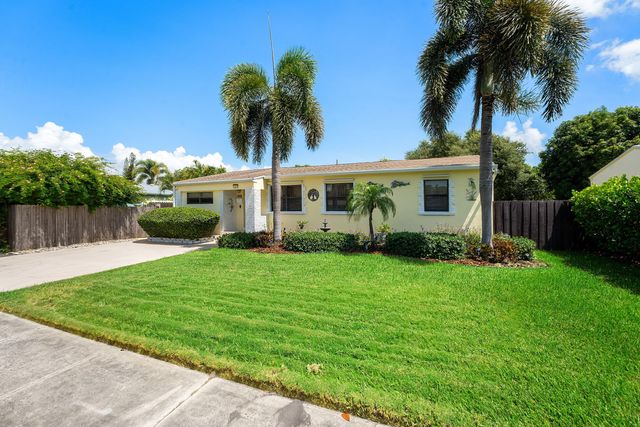 141 Date Palm Drive, Lake Park, FL 33403