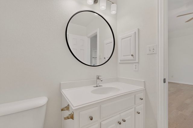 4304 Harpers Ferry Drive, Grand Prairie, TX 75052