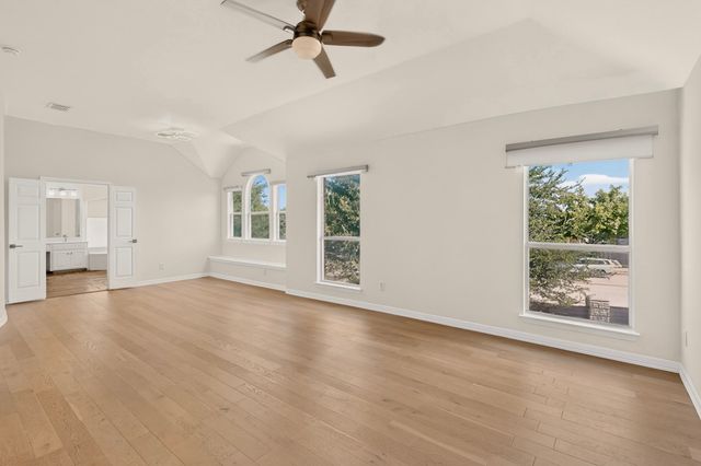 4304 Harpers Ferry Drive, Grand Prairie, TX 75052
