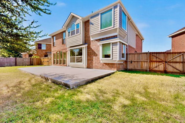 4304 Harpers Ferry Drive, Grand Prairie, TX 75052