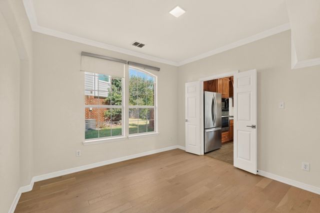 4304 Harpers Ferry Drive, Grand Prairie, TX 75052