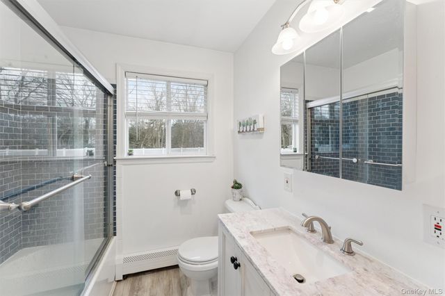 31 Howell Place, Speonk, NY 11972