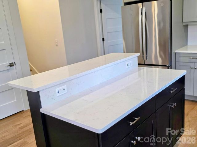 22 Salt Box Haven, Burnsville, NC 28714