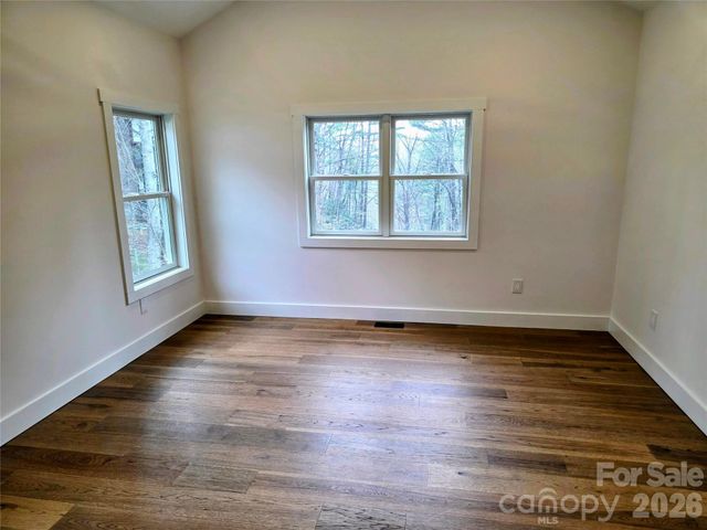 22 Salt Box Haven, Burnsville, NC 28714