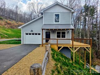 22 Salt Box Haven, Burnsville, NC 28714