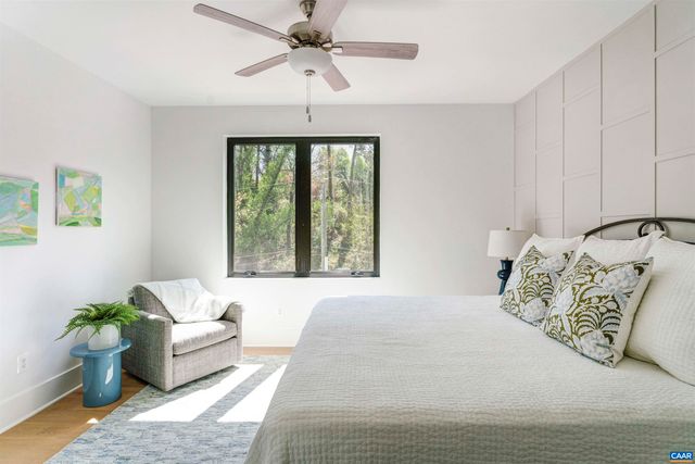 985 5TH ST SW, Charlottesville, VA 22902