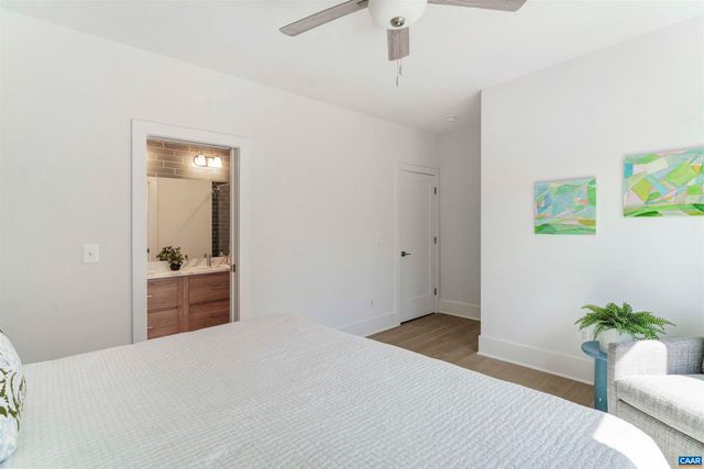 985 5TH ST SW, Charlottesville, VA 22902