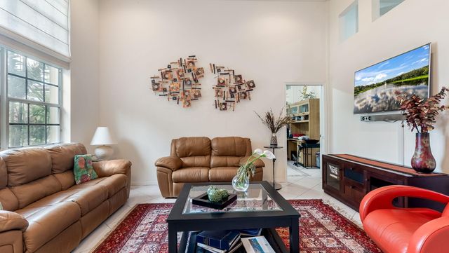 3171 Overlook Road, Davie, FL 33328