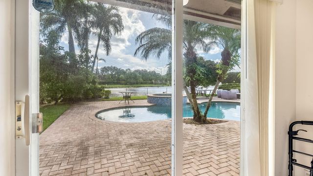 3171 Overlook Road, Davie, FL 33328