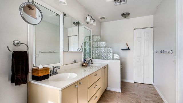 3171 Overlook Road, Davie, FL 33328