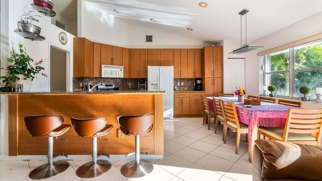 3171 Overlook Road, Davie, FL 33328