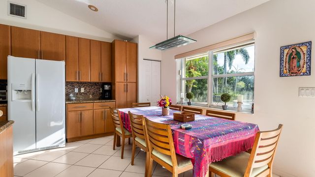 3171 Overlook Road, Davie, FL 33328