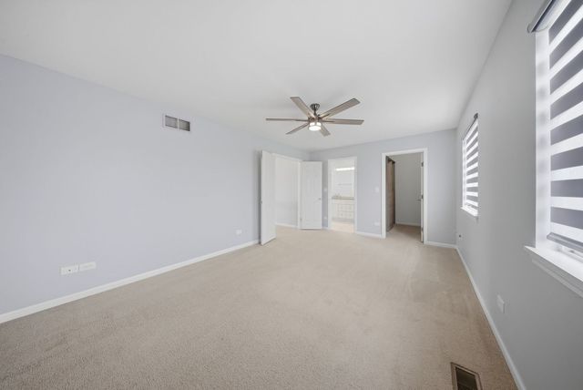 121 AUGUSTA Drive, Streamwood, IL 60107