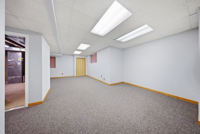 121 AUGUSTA Drive, Streamwood, IL 60107