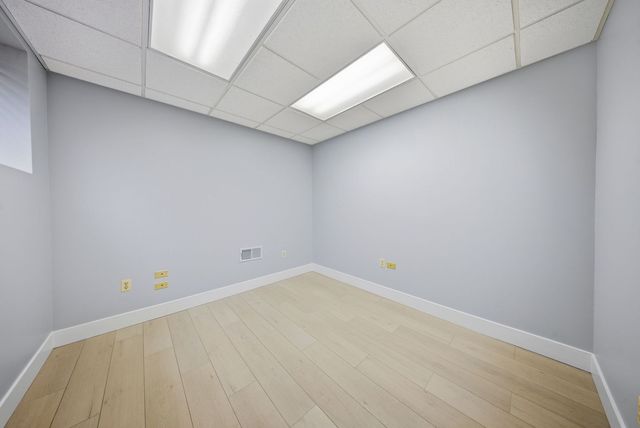 121 AUGUSTA Drive, Streamwood, IL 60107