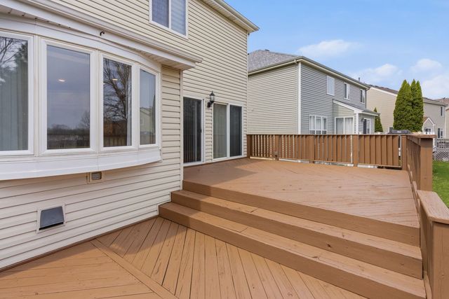 121 AUGUSTA Drive, Streamwood, IL 60107