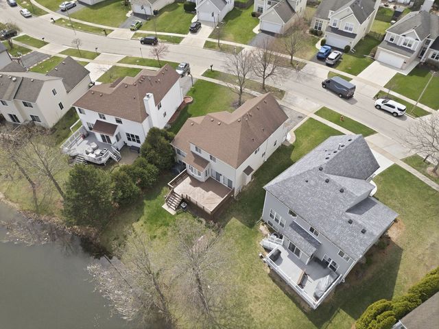 121 AUGUSTA Drive, Streamwood, IL 60107