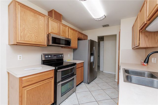 2256 Ivy Dr, Corpus Christi, TX 78418