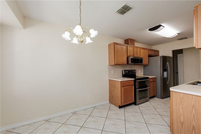 2256 Ivy Dr, Corpus Christi, TX 78418