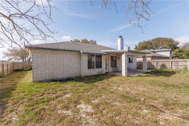 2256 Ivy Dr, Corpus Christi, TX 78418