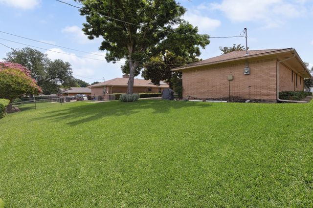 733 Branch Drive, Garland, TX 75041