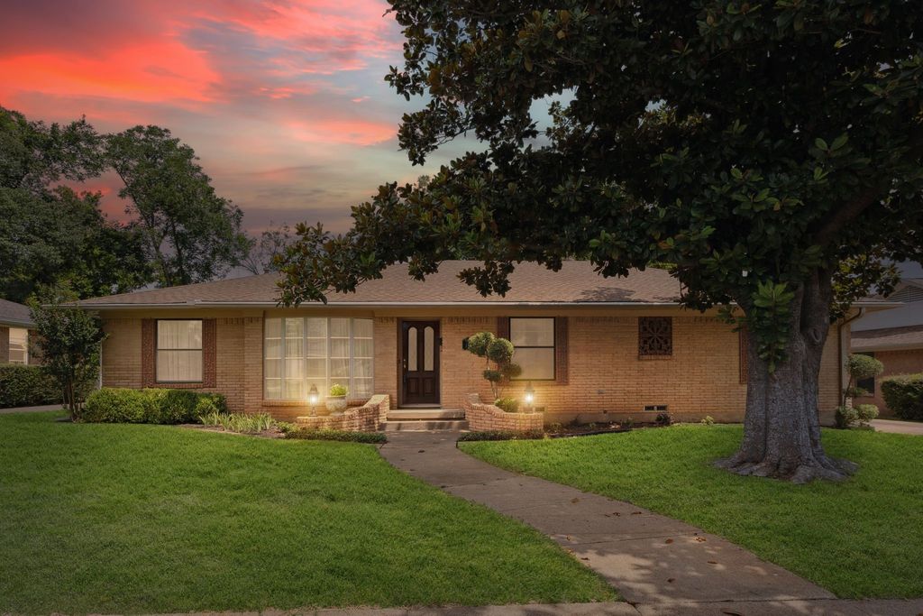 733 Branch Drive, Garland, TX 75041