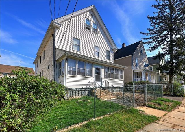 54 Roosevelt Street 2nd Floor, Hartford, CT 06114