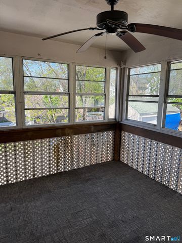 54 Roosevelt Street 2nd Floor, Hartford, CT 06114