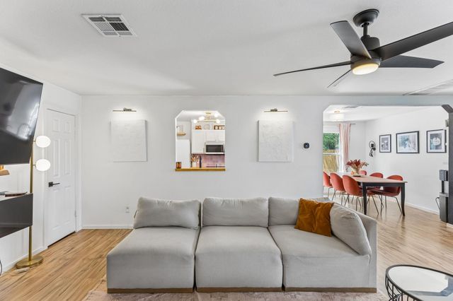 3204 Crownover ST, Austin, TX 78725