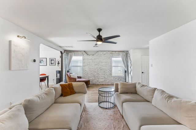 3204 Crownover ST, Austin, TX 78725