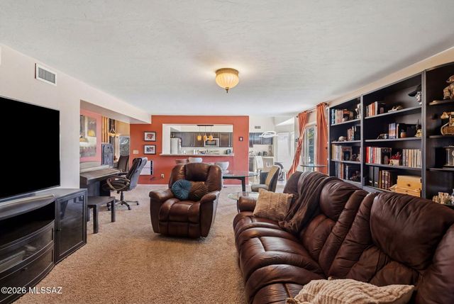 10248 E Buffaloberry Loop, Tucson, AZ 85748