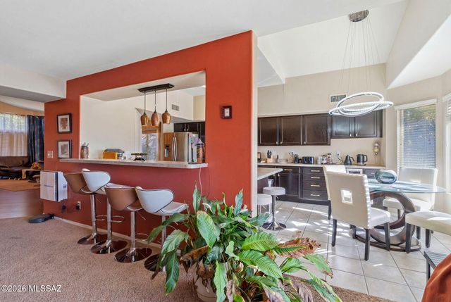 10248 E Buffaloberry Loop, Tucson, AZ 85748