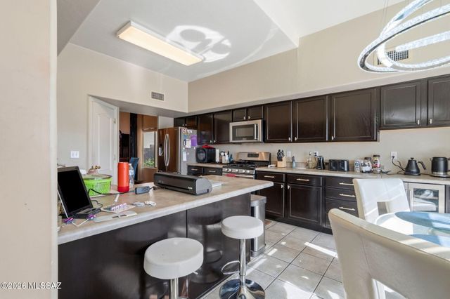 10248 E Buffaloberry Loop, Tucson, AZ 85748