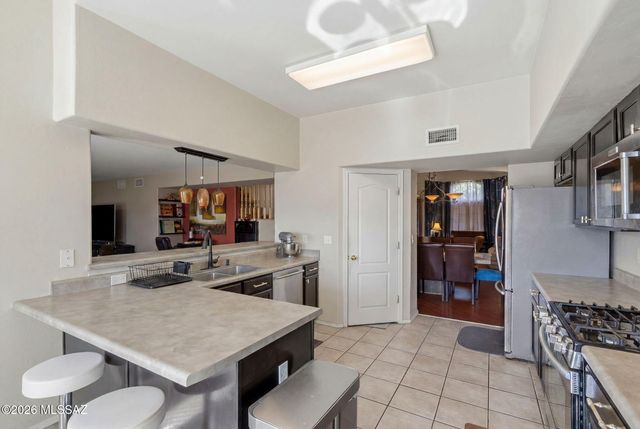 10248 E Buffaloberry Loop, Tucson, AZ 85748