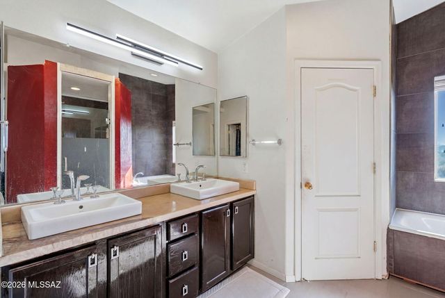 10248 E Buffaloberry Loop, Tucson, AZ 85748